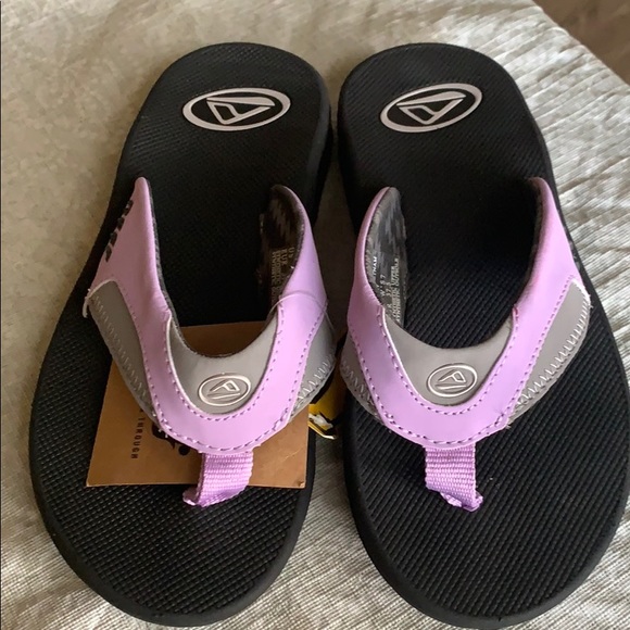 new reef sandals